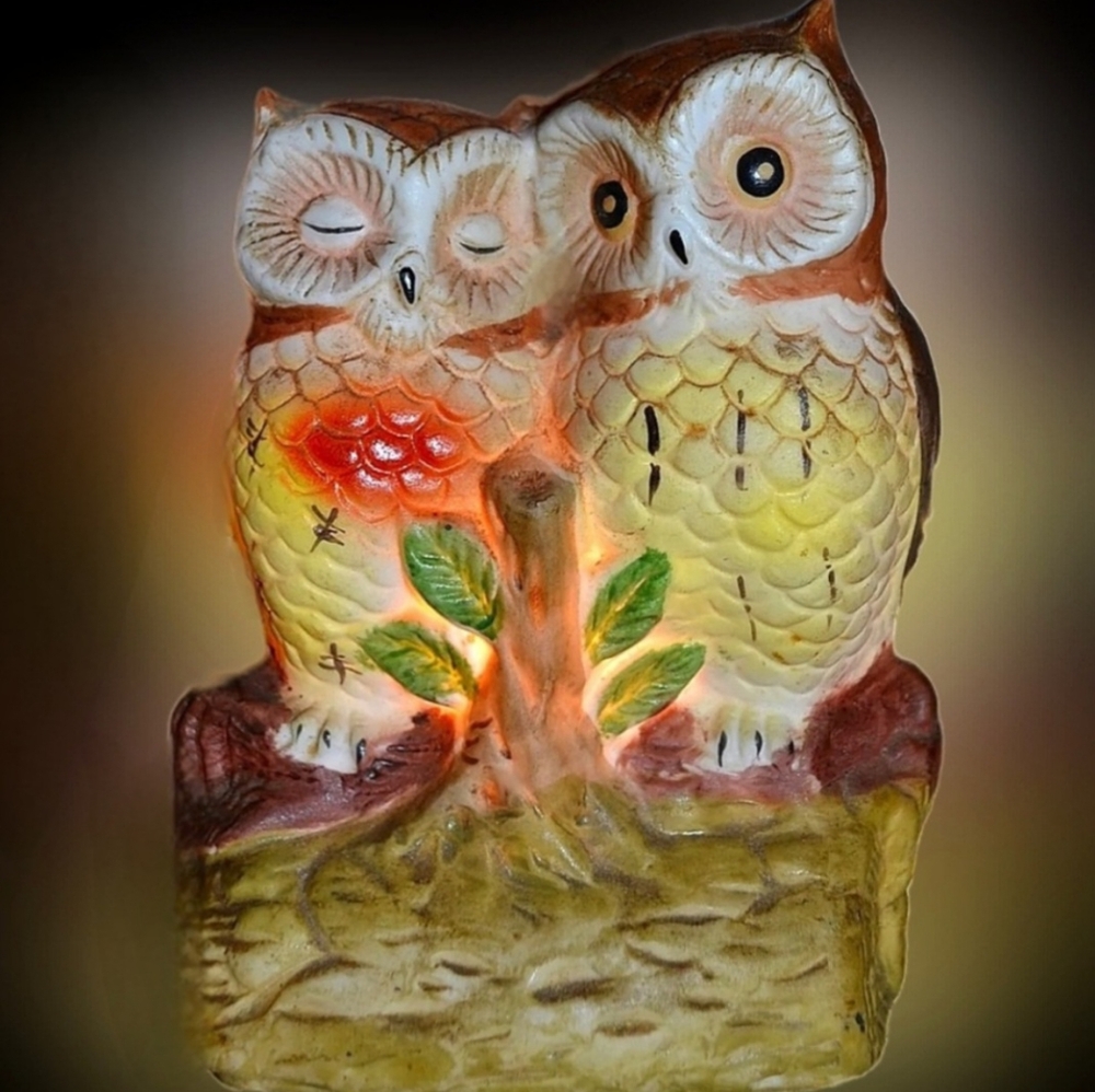 Vtg MCM 7080s bisque lovebird owls cuddling tree branch ceramic boho night light